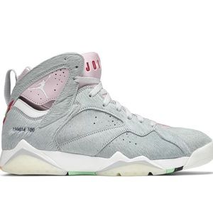 EUC NIKE AIR JORDAN 7 RETRO EASTER